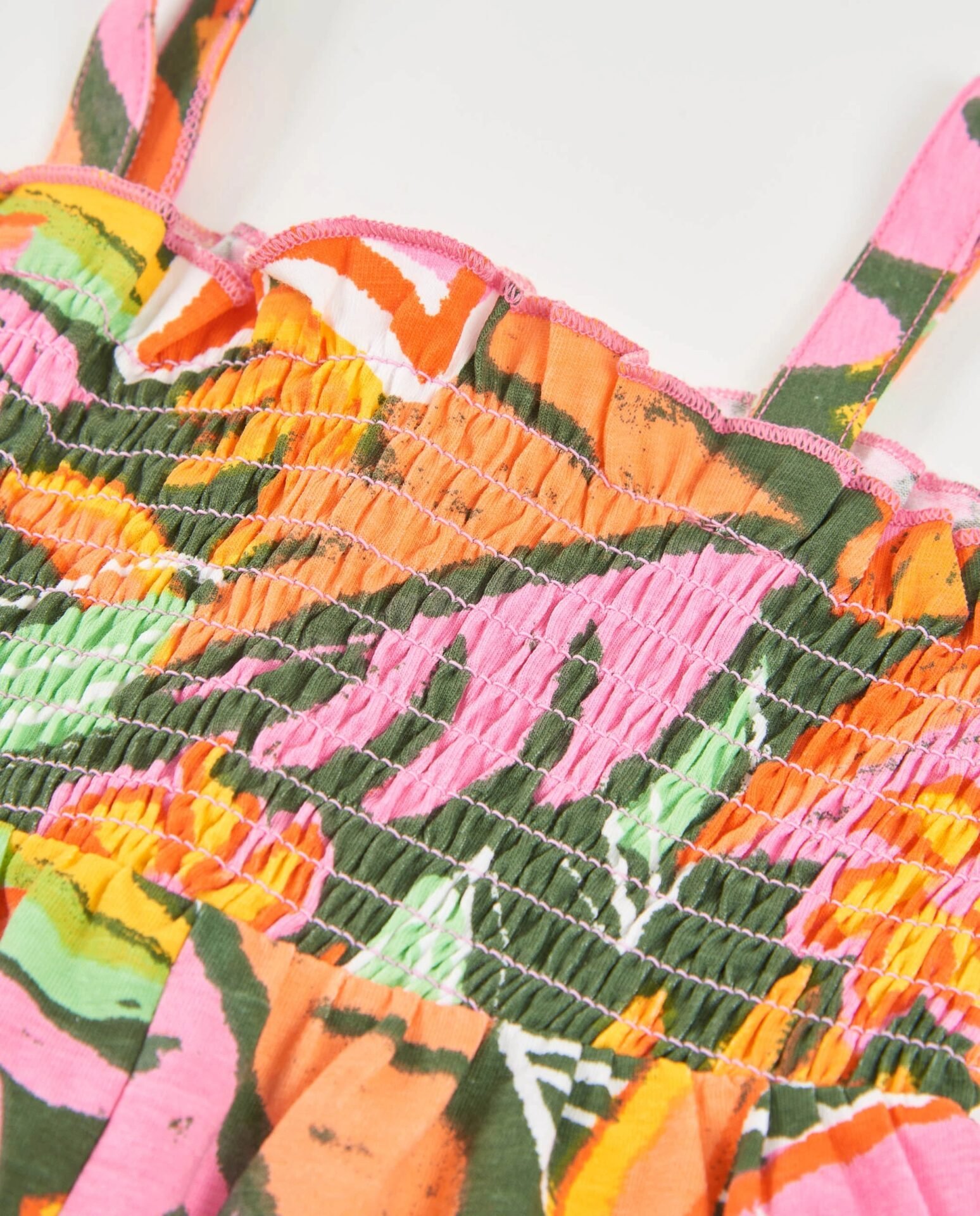 imgi_68_mono-de-nina-de-punto-con-cuerpo-fruncido