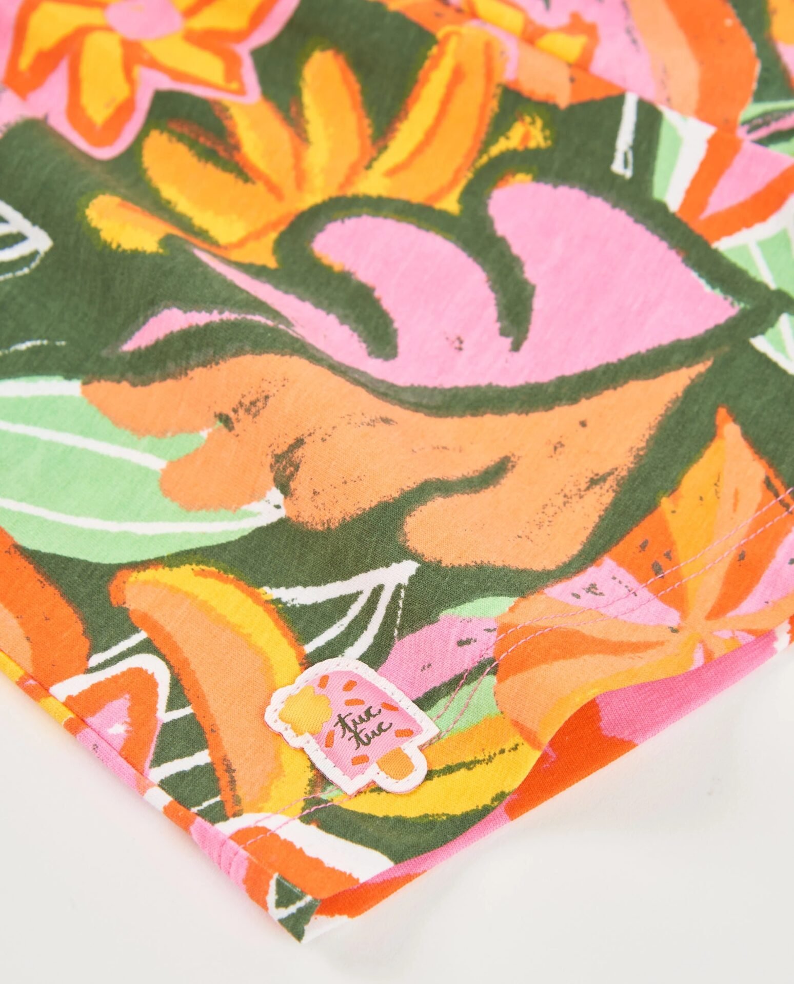 imgi_72_mono-de-nina-de-punto-con-cuerpo-fruncido